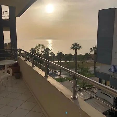 Jon Apartment's Vlorë