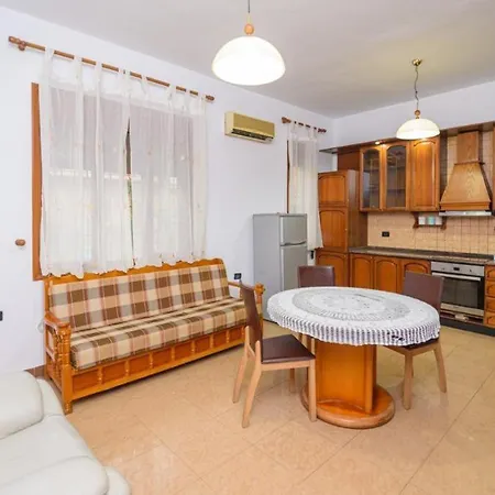Jon Apartment's דירה *