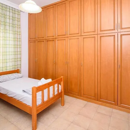 Jon Apartment's Vlorë