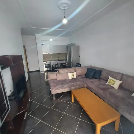 Jon Apartment's Vlorë